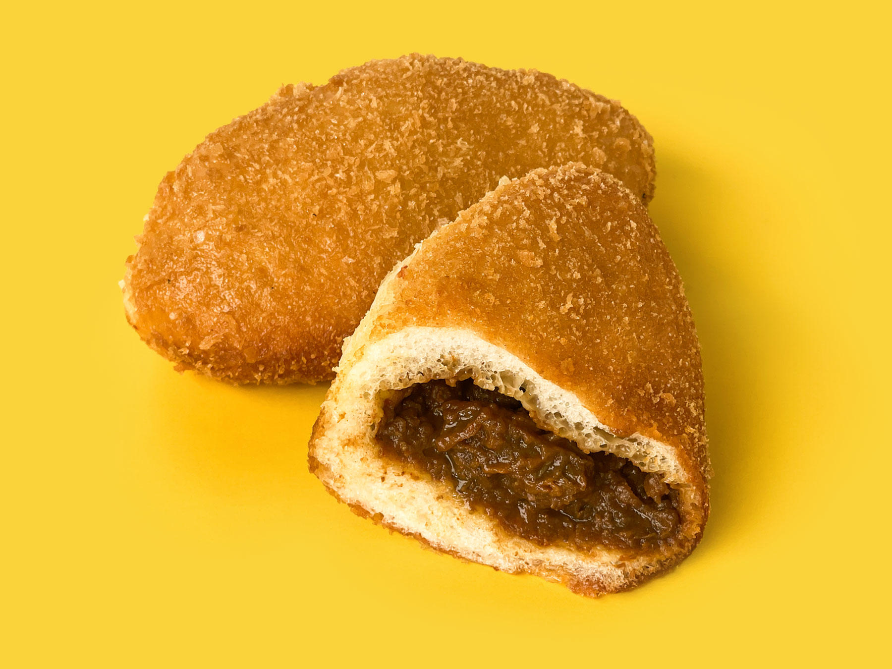黒カレーパン